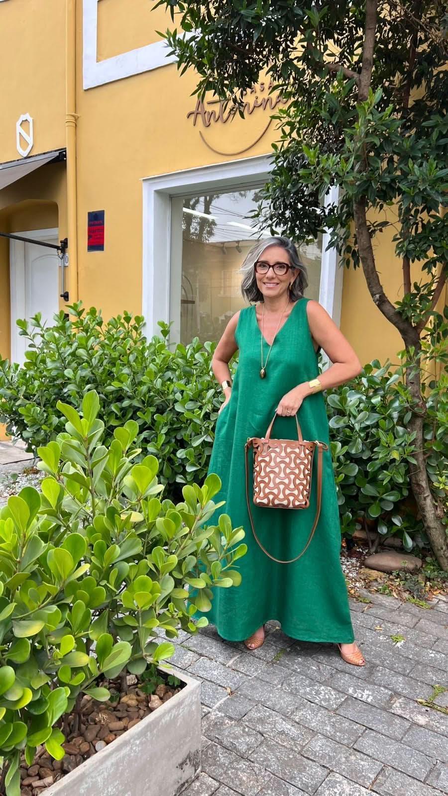Kleid Paula Smaragdgrün – Look vor Laden