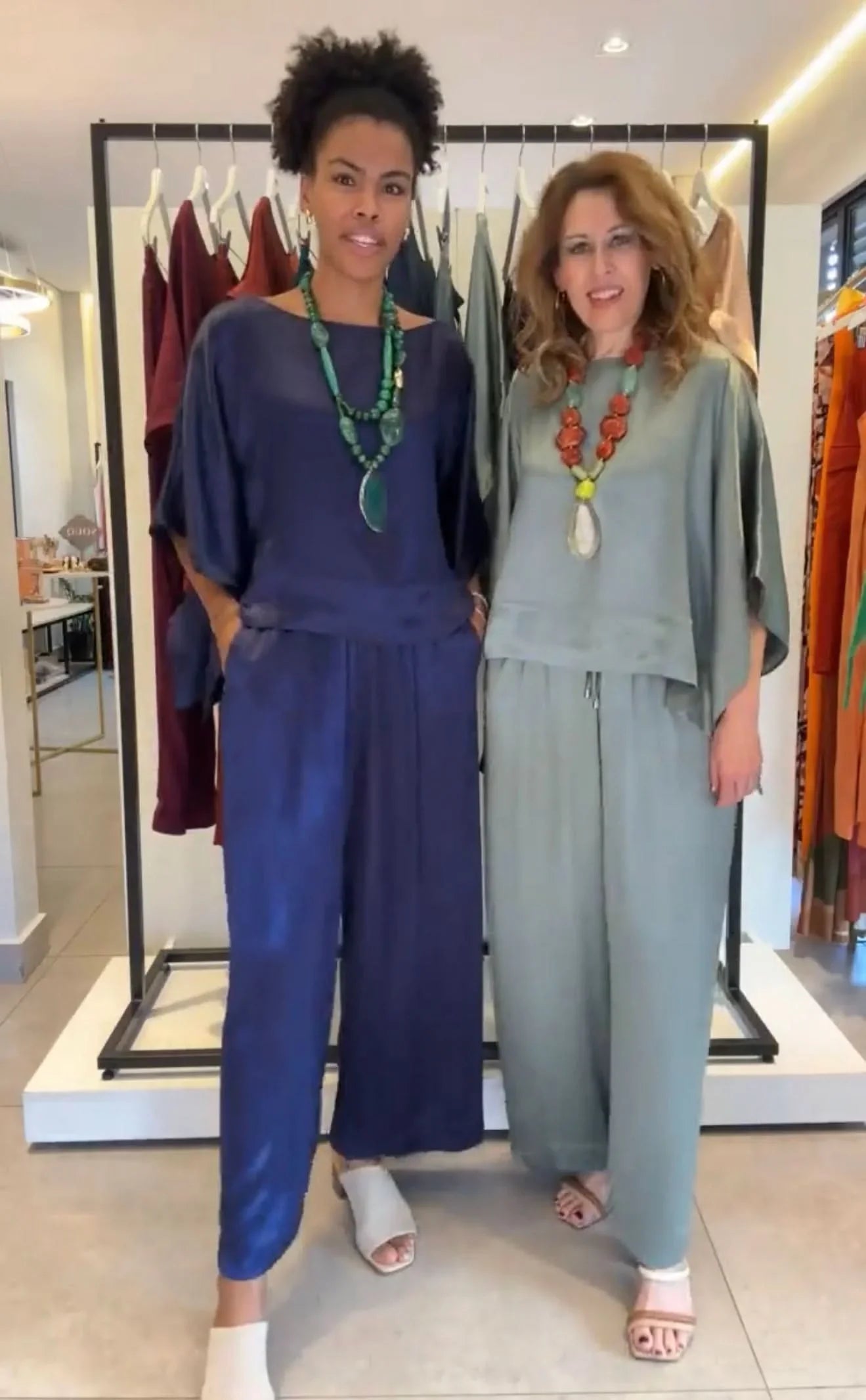 Kimono-Ensemble Glanz – Grün und Marineblau