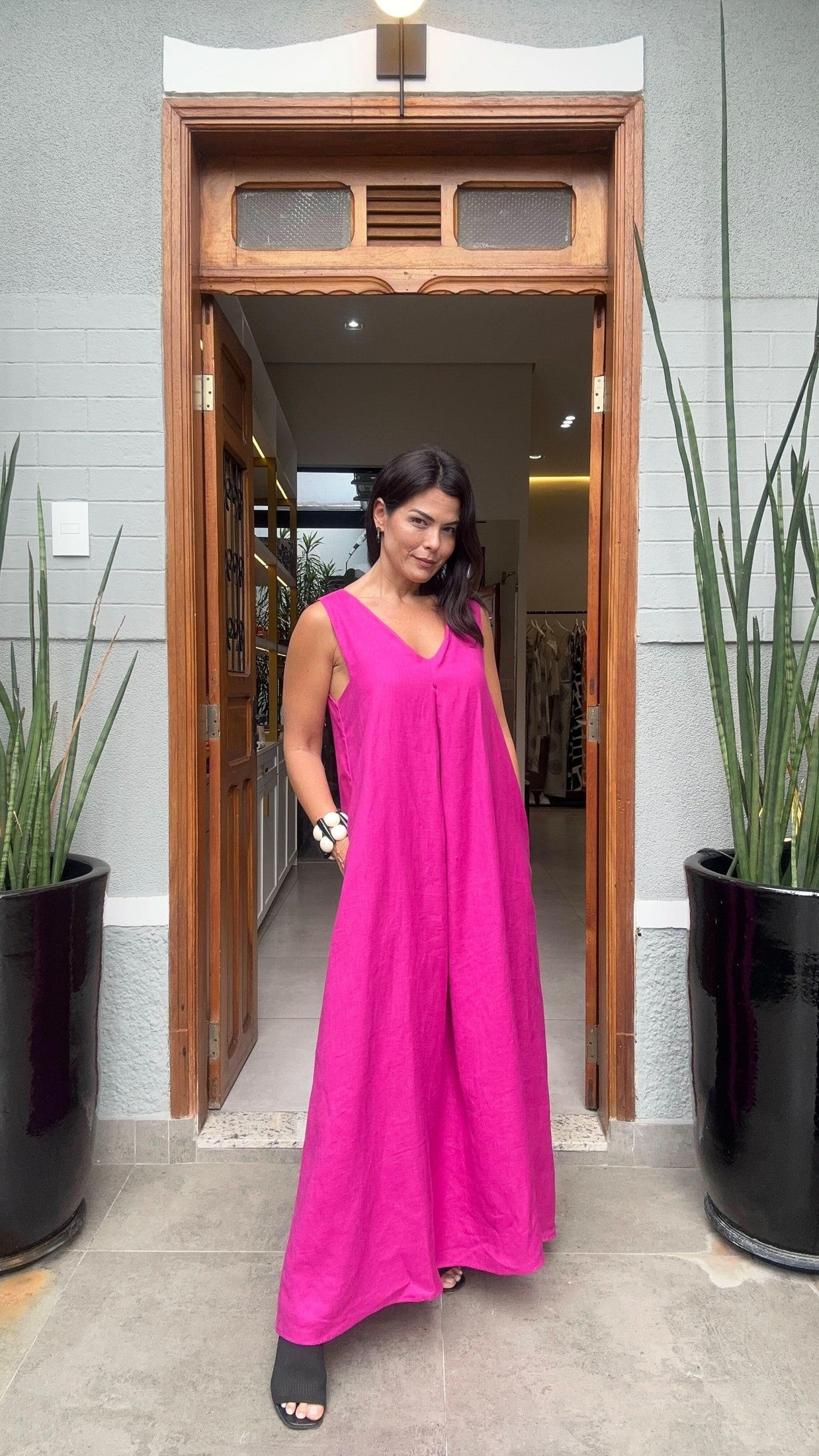 Leinen-Faltenkleid Fuchsia – Ladeneingang