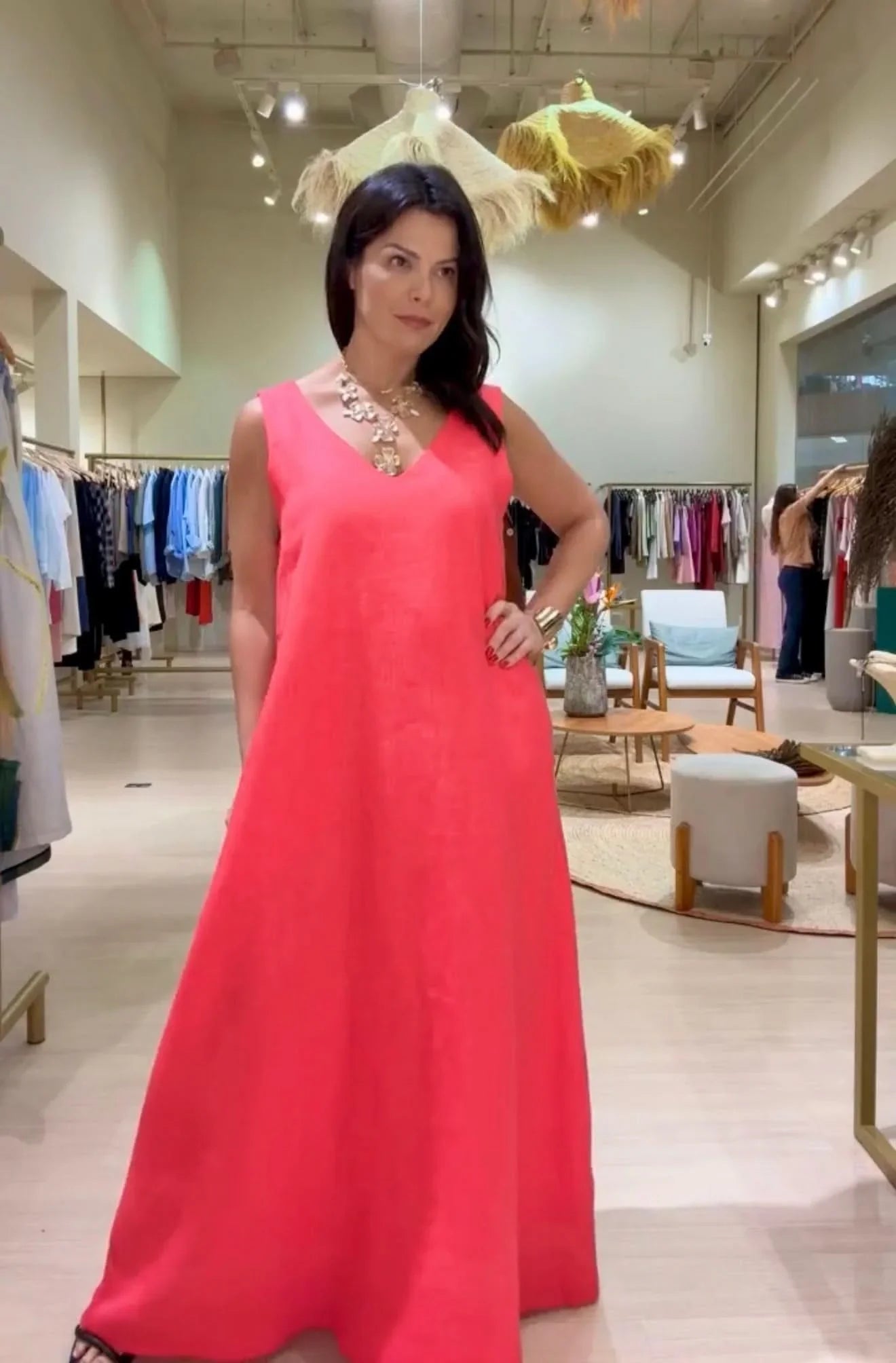 Kleid Paula Kirschrot – Ladeneingang