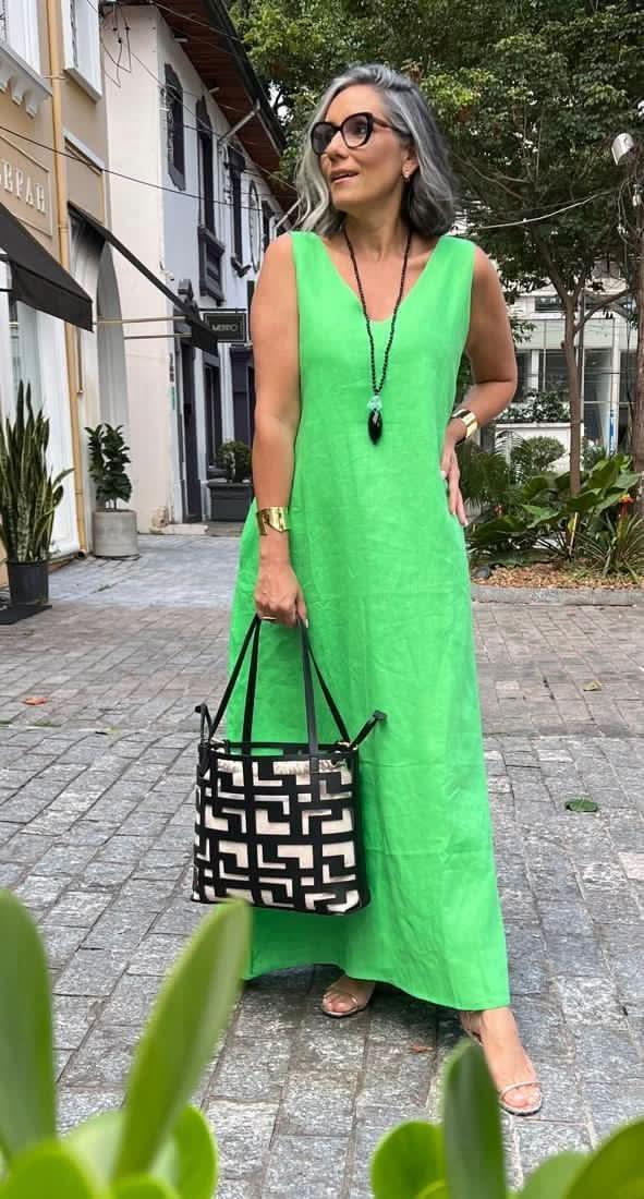 Kleid Paula Grasgrün – Stadtlook