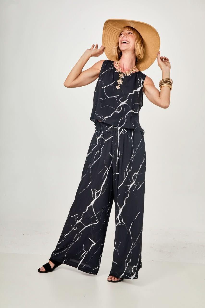 Ensemble Carrara Nero – Look mit Accessoires